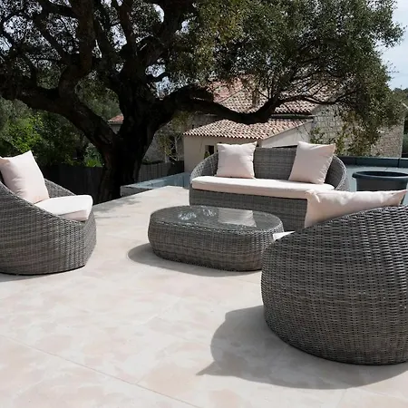 Noscia Nivaledda - Stone House, With Pool Casa vacanze